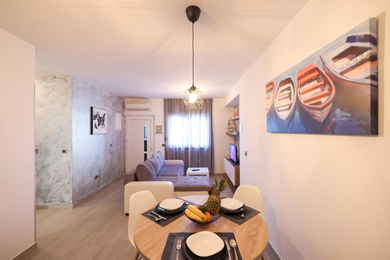 Apartamento Coco Pirovac Exterior foto
