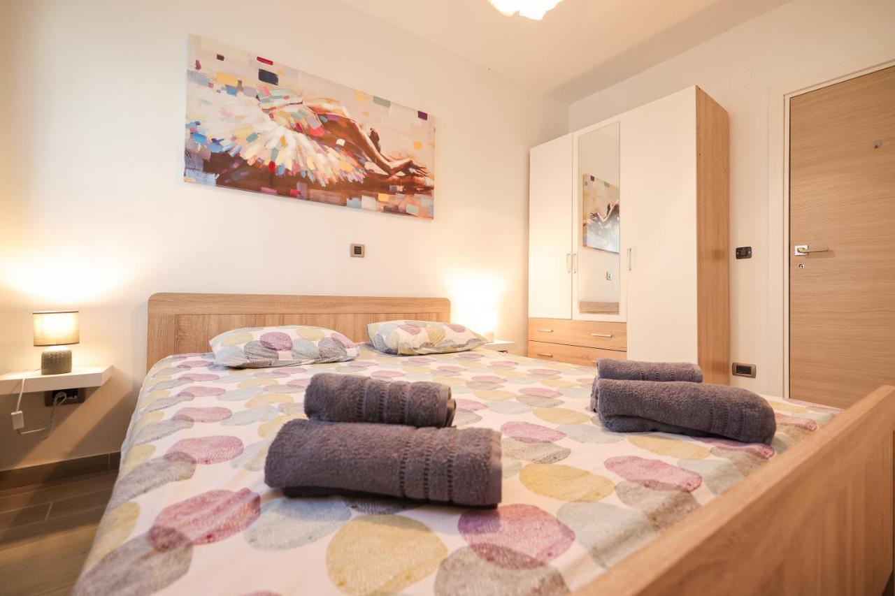 Apartamento Coco Pirovac Exterior foto