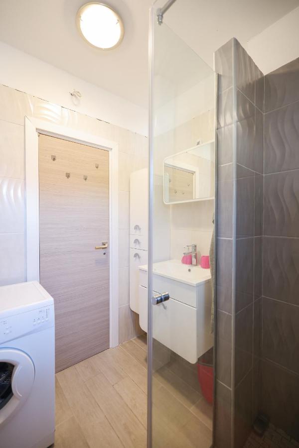 Apartamento Coco Pirovac Exterior foto