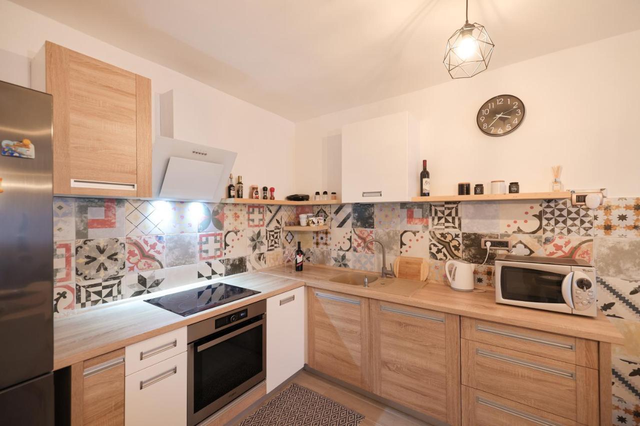 Apartamento Coco Pirovac Exterior foto