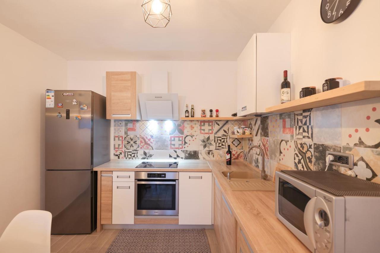 Apartamento Coco Pirovac Exterior foto